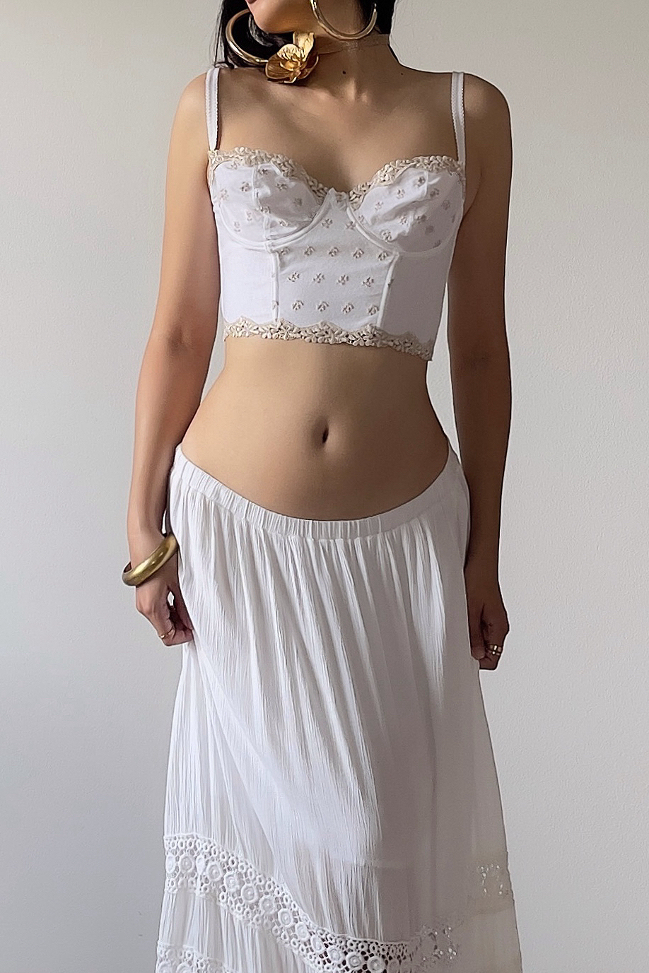 Vintage 1990s White Cotton Embroidered Bustier (34B) - Image 3