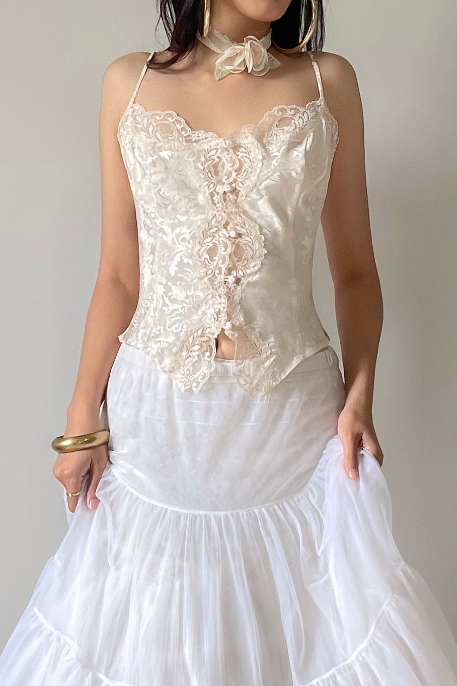 Vintage 1990s Soft Cream Jacquard Lace Camisole (M) - Image 2