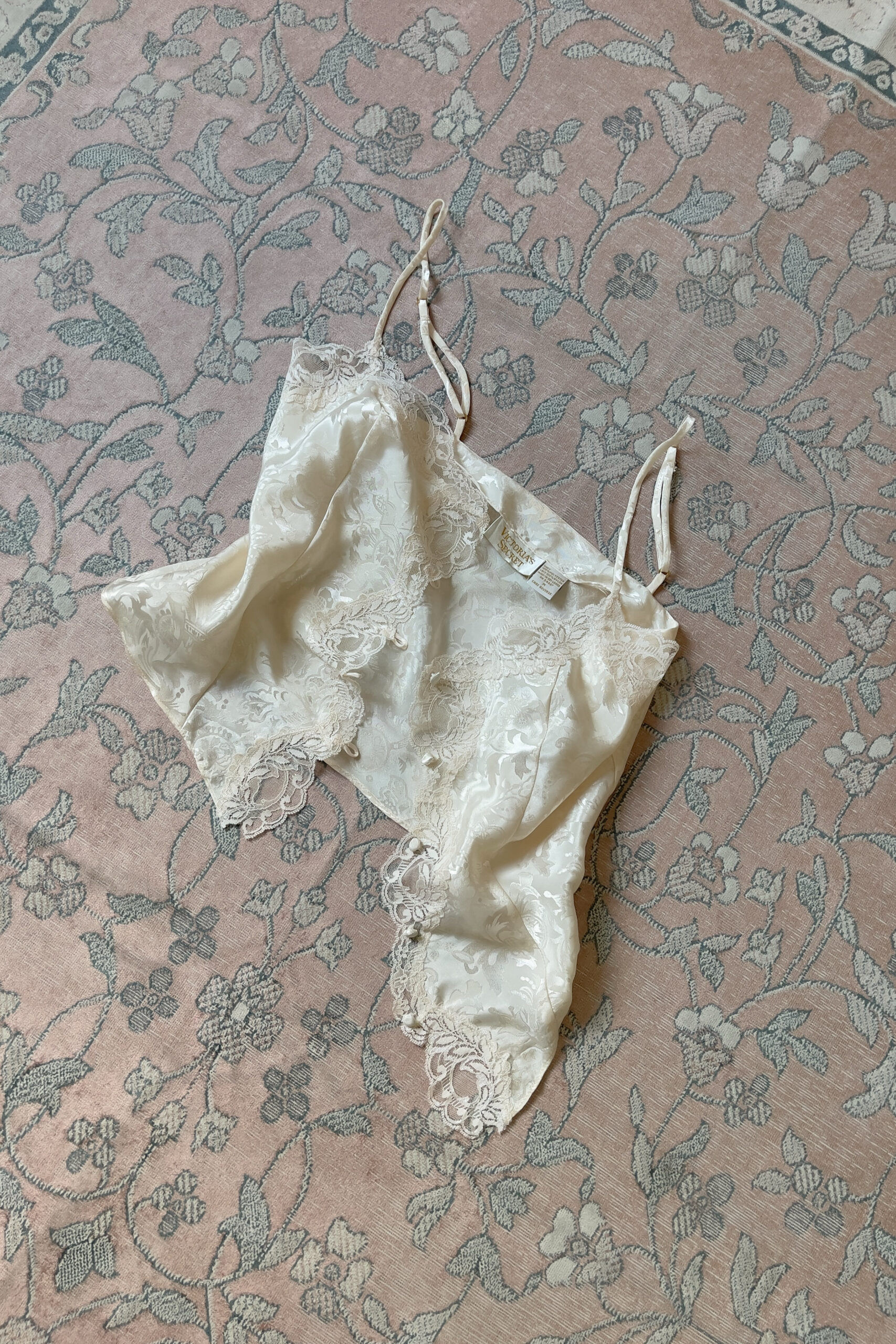 Vintage 1990s Soft Cream Jacquard Lace Camisole (M) - Image 4