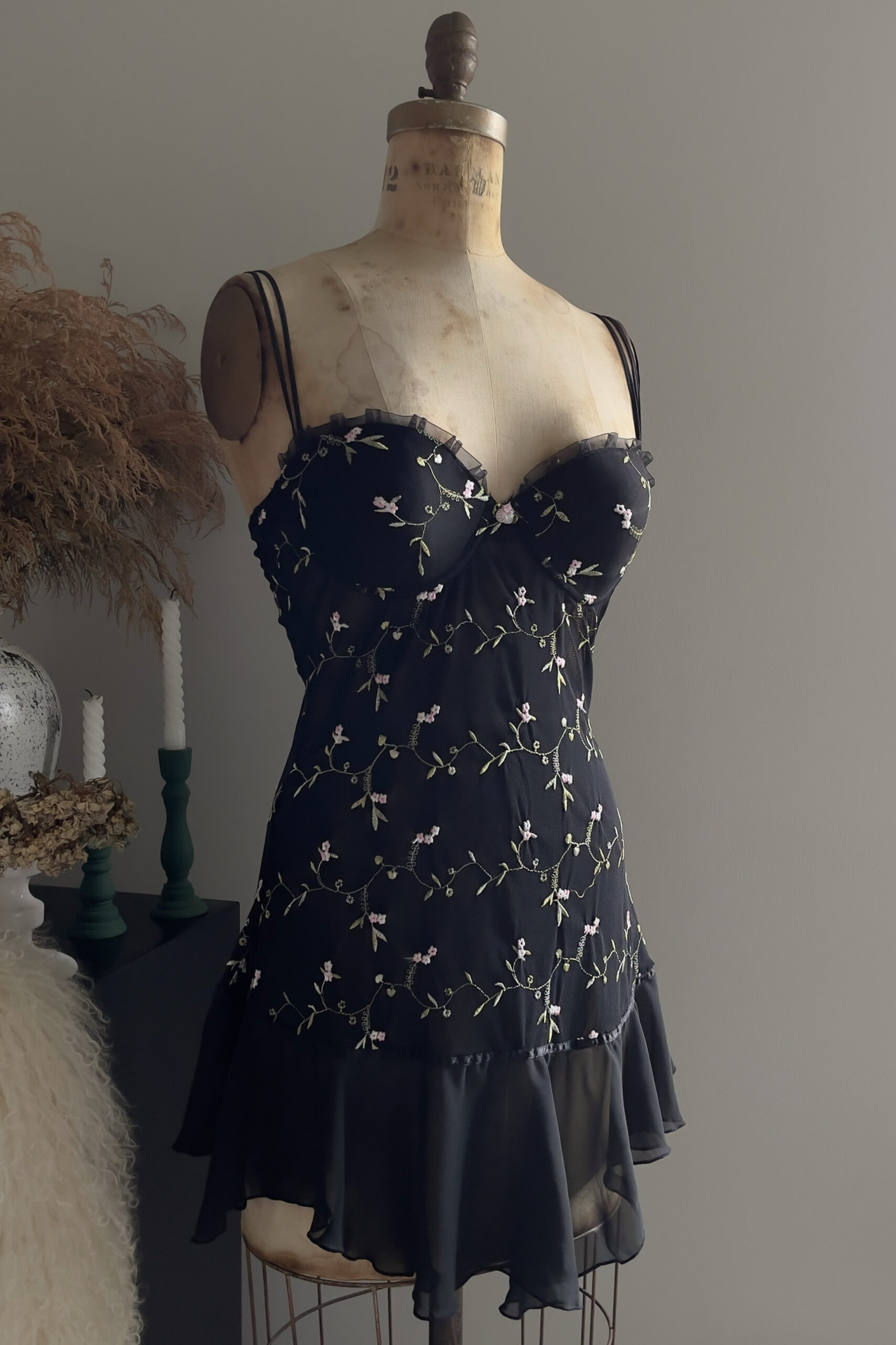Romantic Black Floral Embroidered Mesh Slip Dress (M–L) - Image 11
