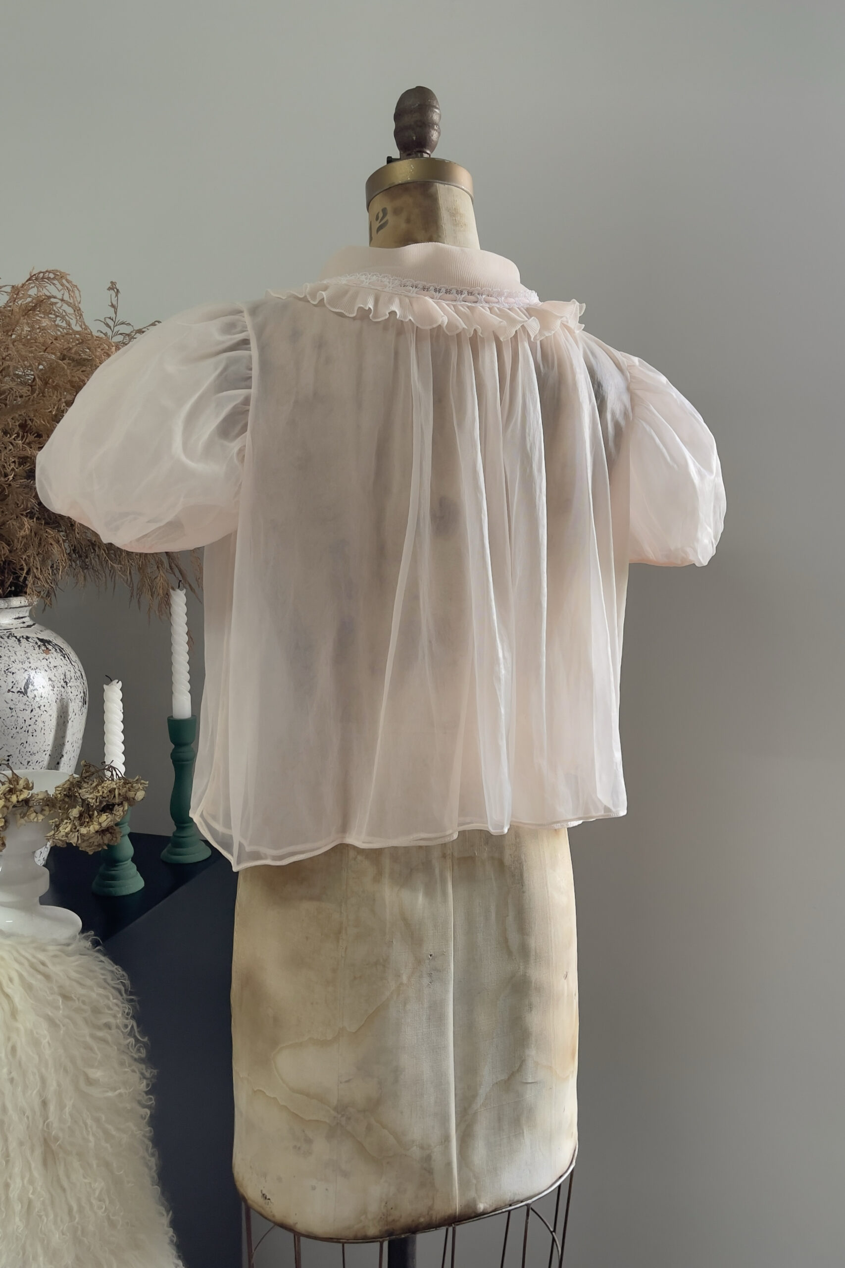 Vintage 1960s Peach Nylon Chiffon Bed Jacket (S–M) - Image 10