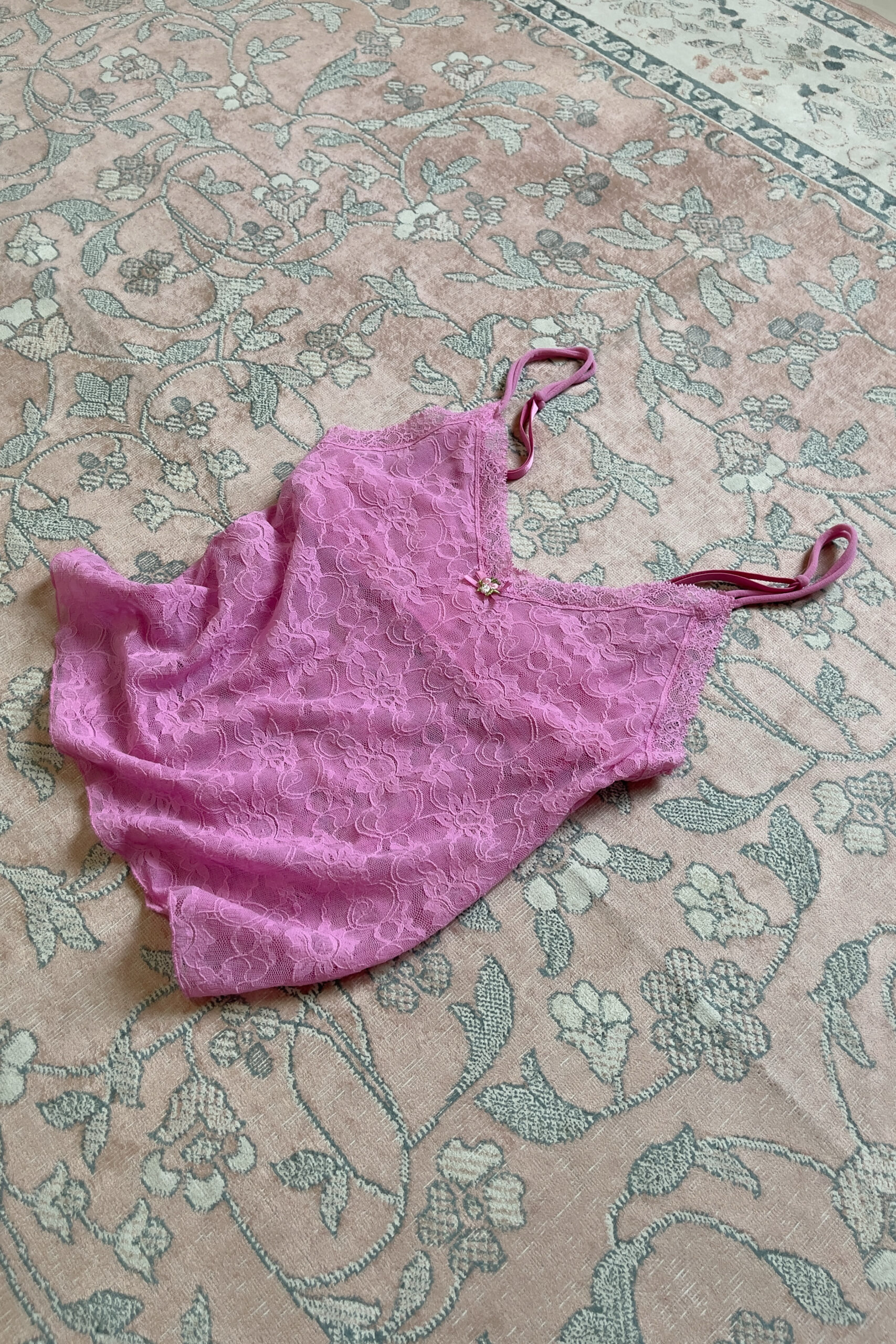 Vintage Bubblegum Pink Floral Mesh Lace Camisole (XS–S)