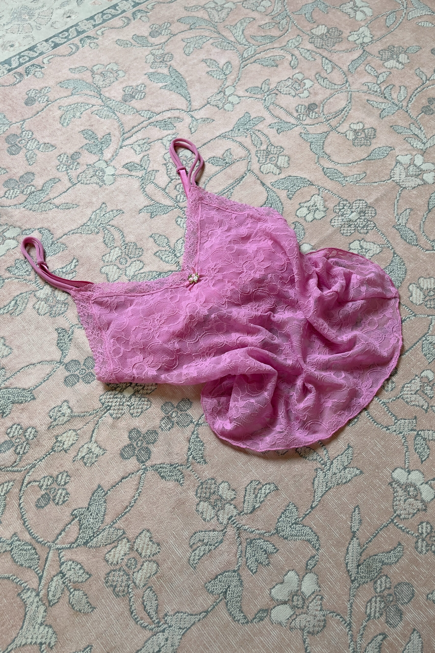 Vintage Bubblegum Pink Floral Mesh Lace Camisole (XS–S) - Image 5