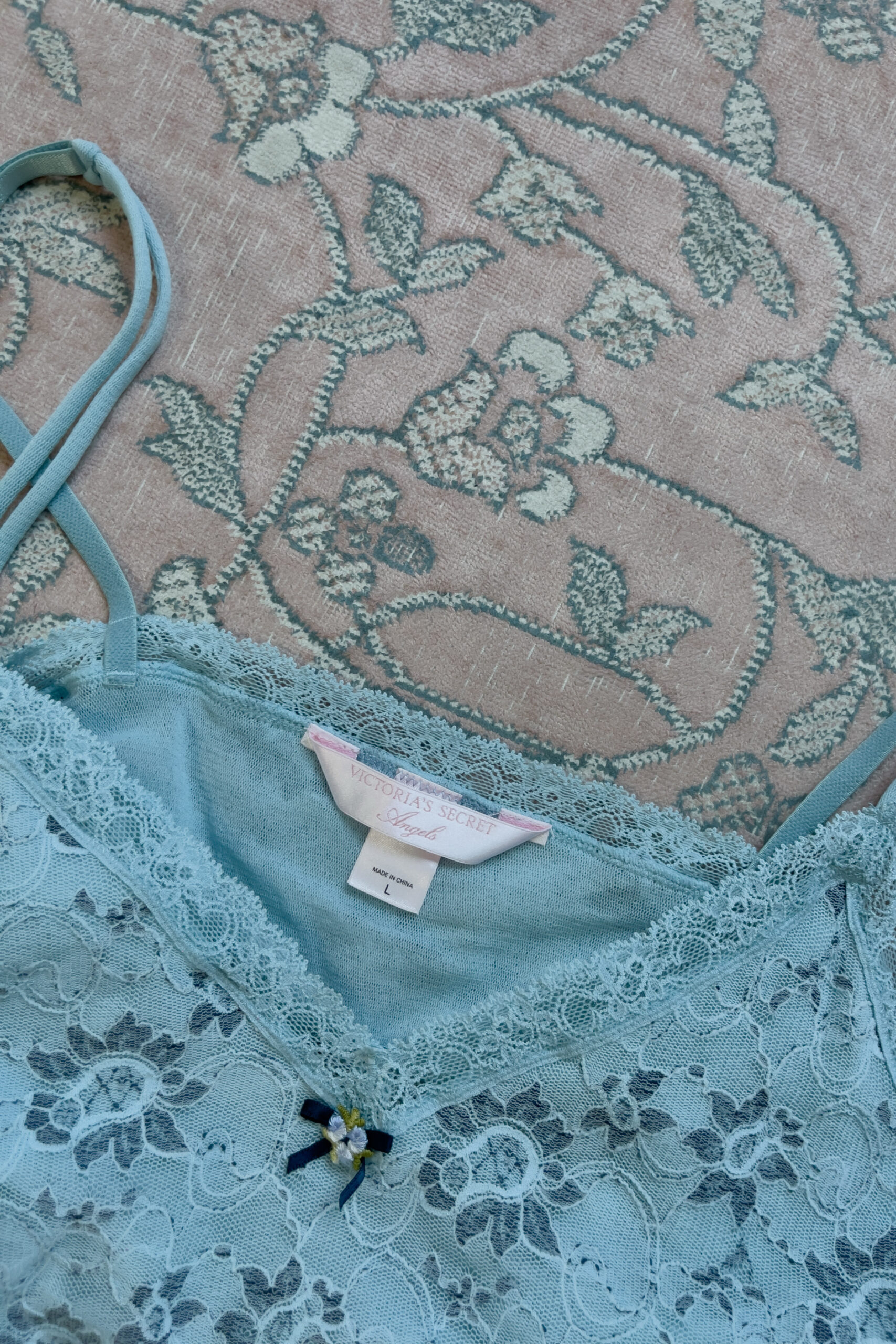 Vintage Dusty Blue Floral Mesh Lace Camisole (M–L) - Image 6