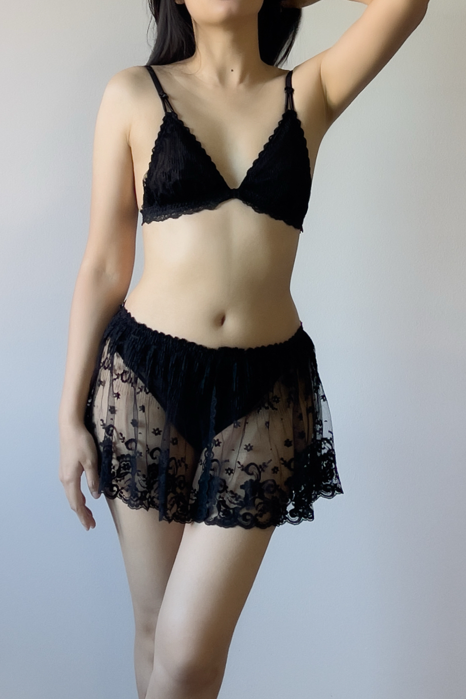 Vintage 1990s Black Semi-Sheer Lace Lingerie Set (S–M) - Image 7