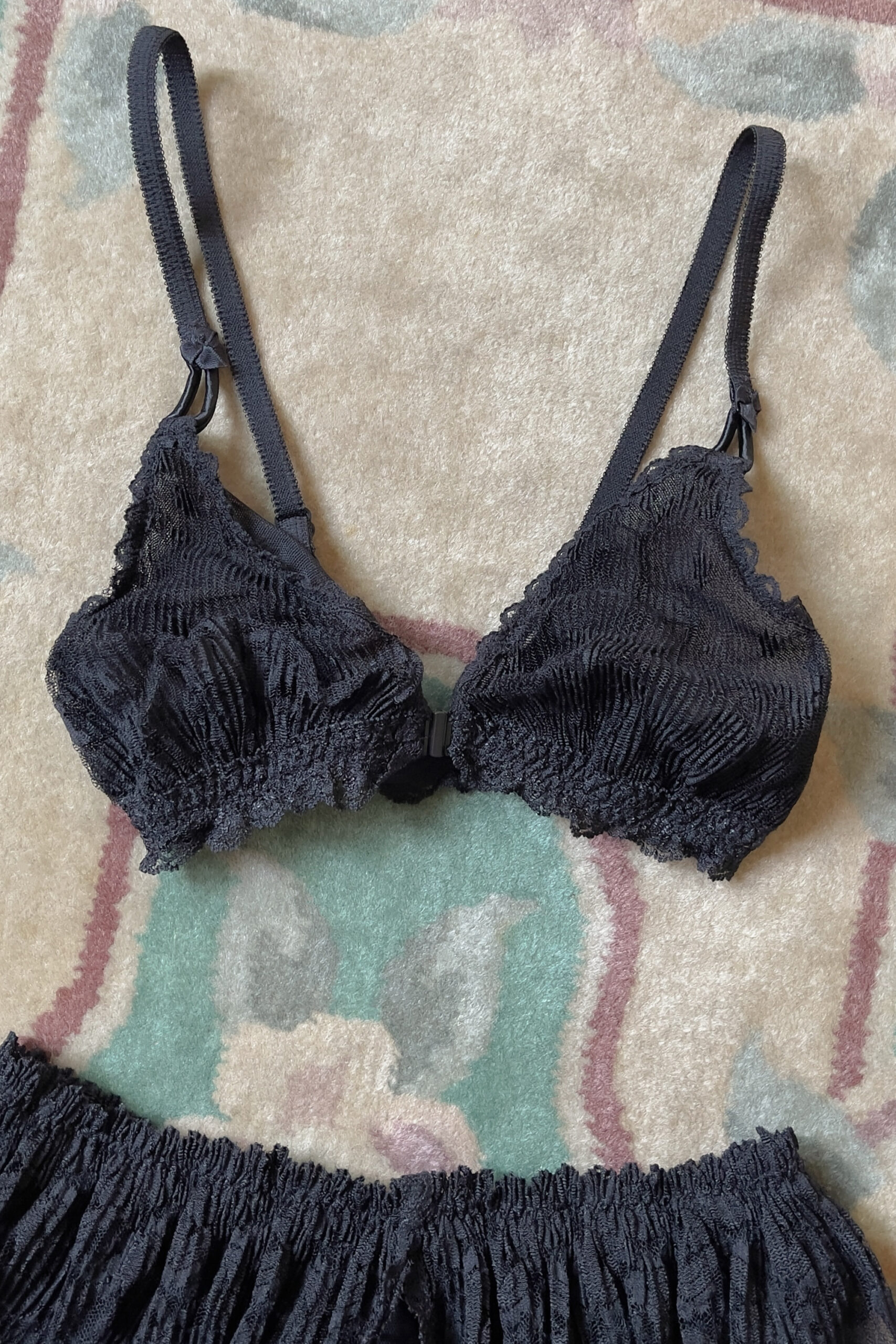 Vintage 1990s Black Semi-Sheer Lace Lingerie Set (S–M) - Image 11