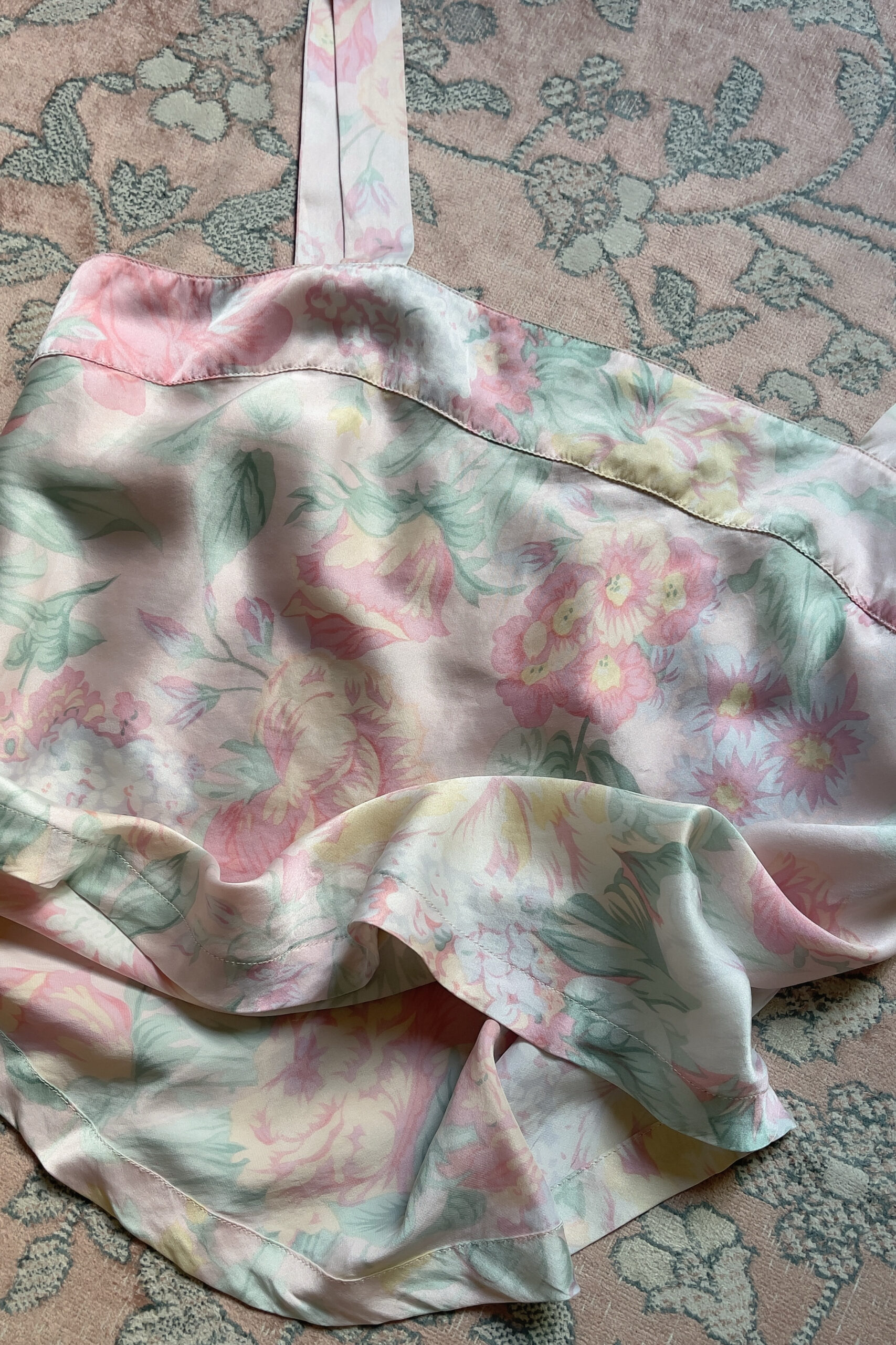 Vintage 1990s Silk Floral Camisole (M) - Image 4