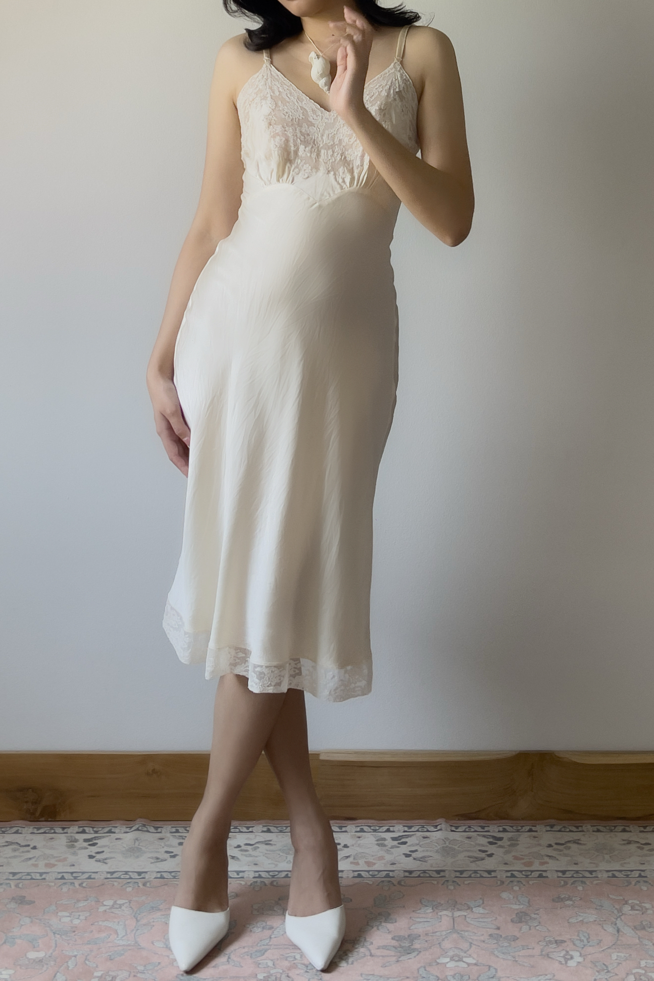 Vintage 1940s Ivory Silk Slip Dress (XS) - Image 2