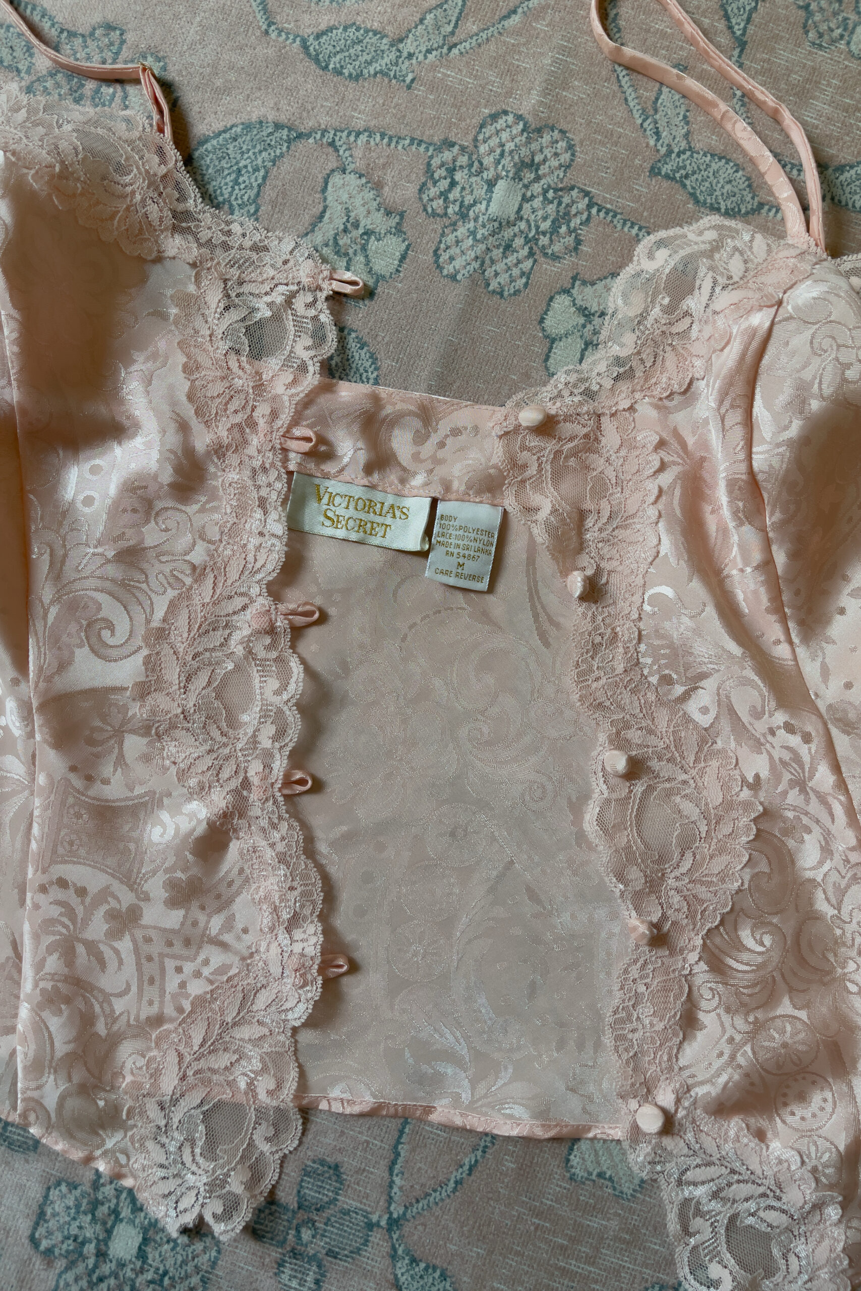 Vintage 1990s Soft Peach Jacquard Lace Camisole (M) - Image 10
