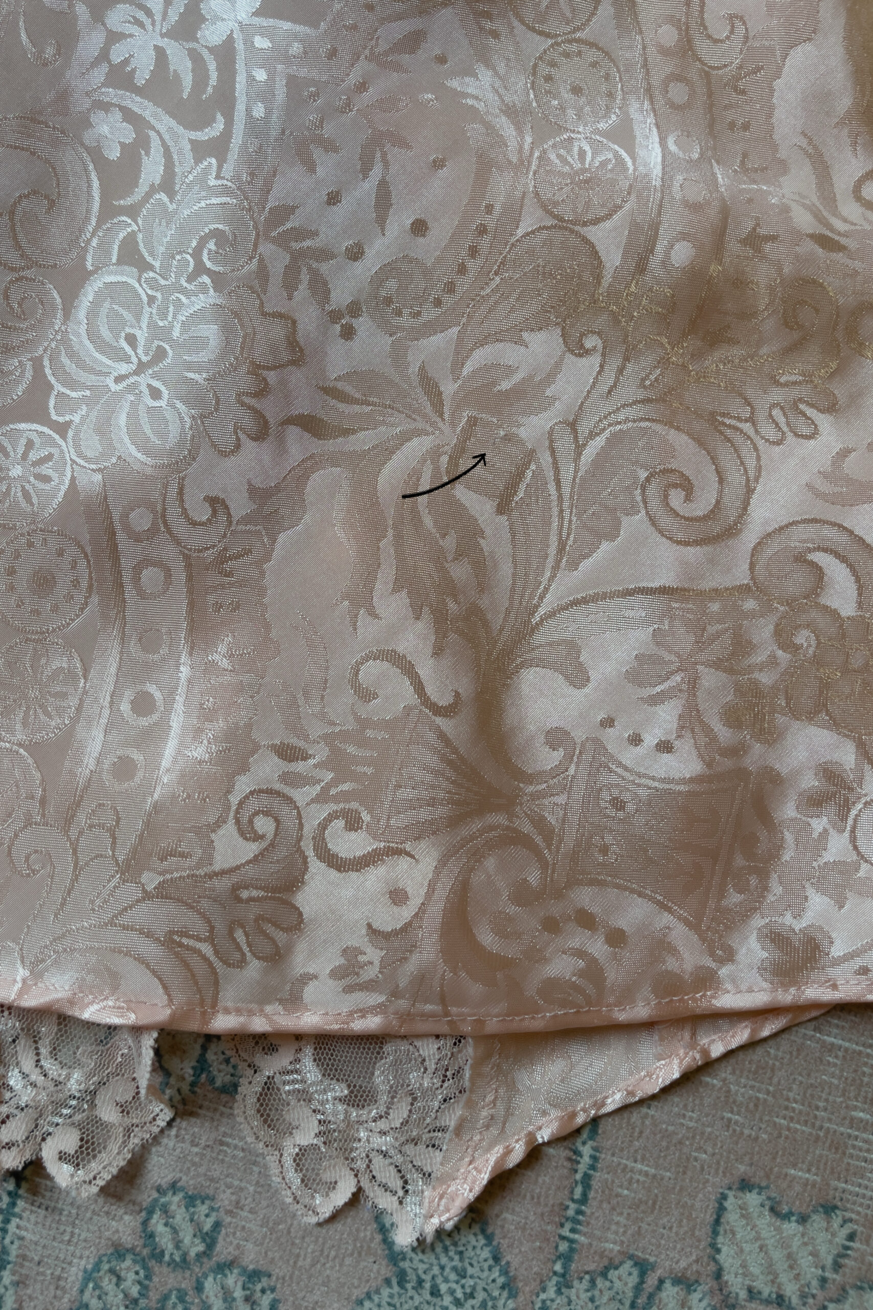 Vintage 1990s Soft Peach Jacquard Lace Camisole (M) - Image 9
